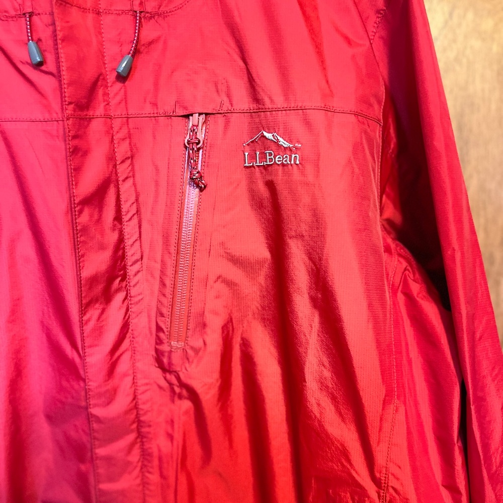 L.L. Bean Red Utility Jacket - Picture 2 of 4